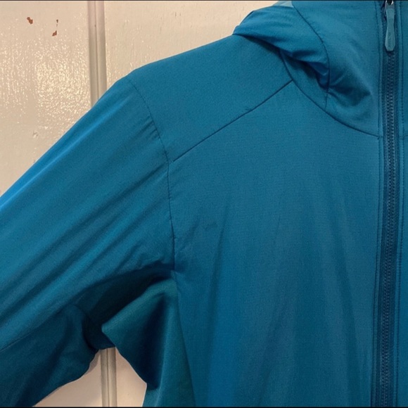 ❌❌SOLD in M❌❌Arcteryx Atom LT Hoodie Women EUC Timelapse - Picture 7 of 9
